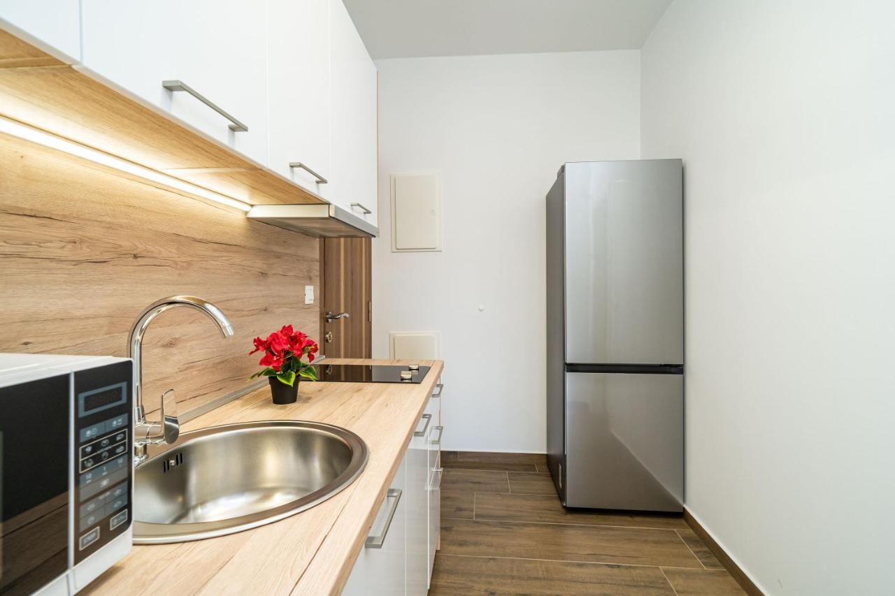Studio Apartman Blue Bay Dubrovnik Exterior photo